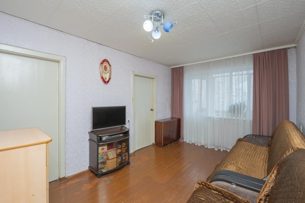 Продам трехкомнатную (3-комн.) квартиру, Голева ул, 3, Пермь г
