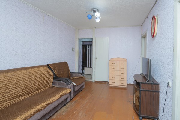 Продам трехкомнатную (3-комн.) квартиру, Голева ул, 3, Пермь г