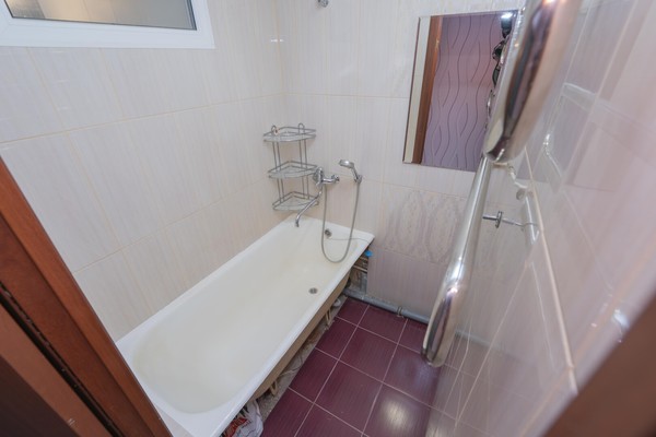 Продам трехкомнатную (3-комн.) квартиру, Голева ул, 3, Пермь г