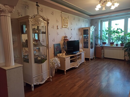 Продам двухкомнатную (2-комн.) квартиру, Отрадная ул, 18к1, Москва г