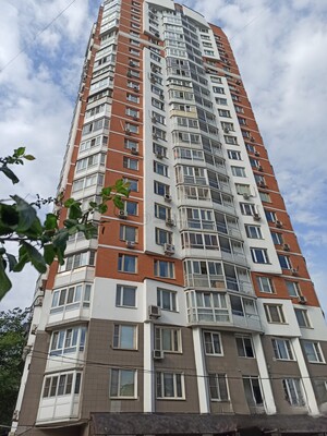 Продам двухкомнатную (2-комн.) квартиру, Отрадная ул, 18к1, Москва г