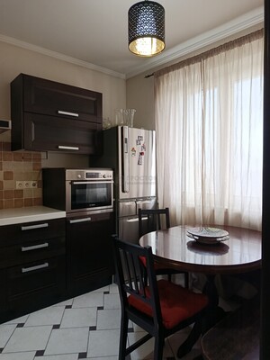 Продам многокомнатную квартиру, Беловежская ул, 17к2, Москва г