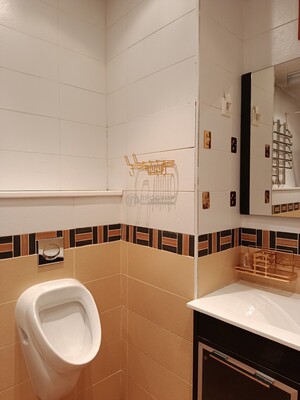 Продам многокомнатную квартиру, Беловежская ул, 17к2, Москва г