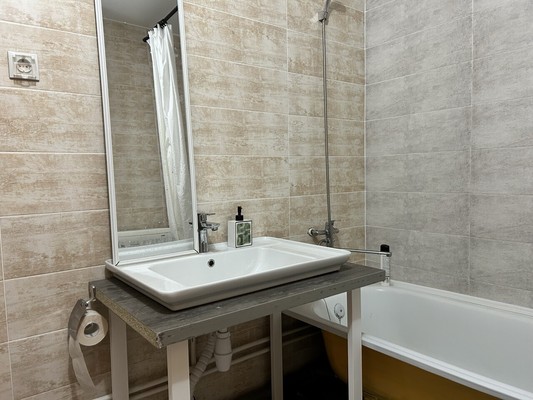 Продам однокомнатную (1-комн.) квартиру, Александра Грина б-р, 3, Санкт-Петербург г