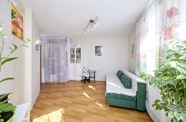 Продам однокомнатную (1-комн.) квартиру, Фёдора Абрамова ул, 15А, Парголово п