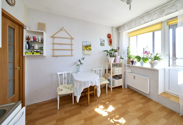 Продам однокомнатную (1-комн.) квартиру, Фёдора Абрамова ул, 15А, Парголово п