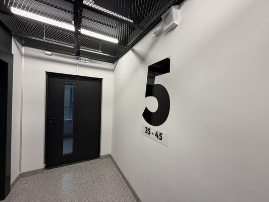 Продам однокомнатную (1-комн.) квартиру, Содружества б-р, 1, Воронеж г