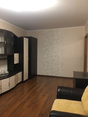 Продам трехкомнатную (3-комн.) квартиру, Подмосковная ул, 19, Островцы д