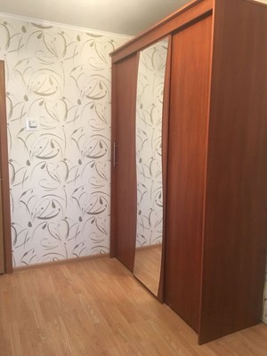 Продам трехкомнатную (3-комн.) квартиру, Подмосковная ул, 19, Островцы д