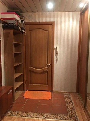 Продам трехкомнатную (3-комн.) квартиру, Подмосковная ул, 19, Островцы д