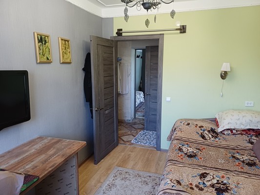 Продам трехкомнатную (3-комн.) квартиру, Новолучанская ул, 14, Великий Новгород г