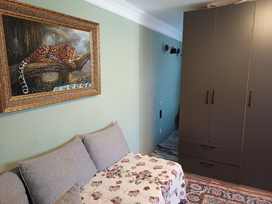 Продам трехкомнатную (3-комн.) квартиру, Новолучанская ул, 14, Великий Новгород г