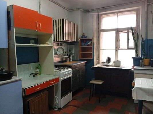 Продам комнату в 9-комн. квартире, Бонч-Бруевича ул, 1Б, Санкт-Петербург г