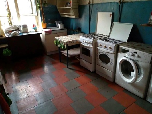 Продам комнату в 9-комн. квартире, Бонч-Бруевича ул, 1Б, Санкт-Петербург г