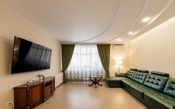 Продам трехкомнатную (3-комн.) квартиру, им. Дзержинского ул, 8/2, Краснодар г