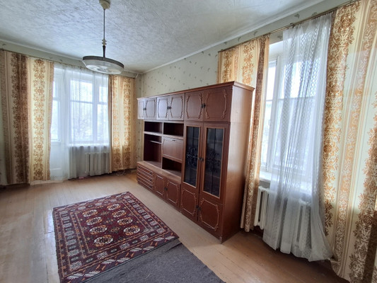 Продам двухкомнатную (2-комн.) квартиру, Макеева пр-кт, 4, Миасс г