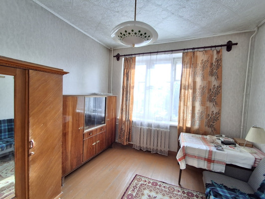 Продам двухкомнатную (2-комн.) квартиру, Макеева пр-кт, 4, Миасс г