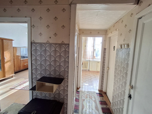 Продам двухкомнатную (2-комн.) квартиру, Макеева пр-кт, 4, Миасс г