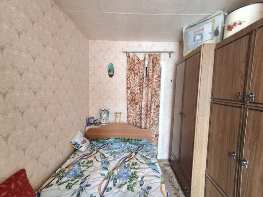 Продам двухкомнатную (2-комн.) квартиру, Романенко ул, 32, Миасс г