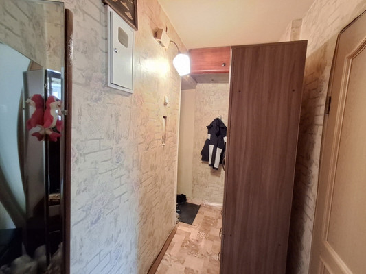Продам двухкомнатную (2-комн.) квартиру, Романенко ул, 32, Миасс г