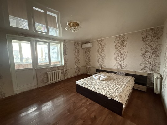 Продам однокомнатную (1-комн.) квартиру, Чапаева ул, 57, Чистенькое с