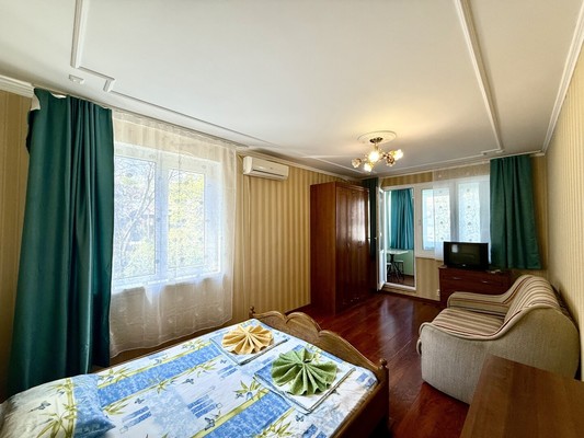 Продам однокомнатную (1-комн.) квартиру, Санаторная ул, 4, Гурзуф пгт