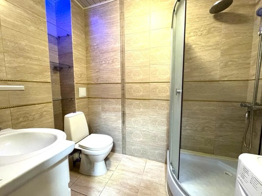 Продам двухкомнатную (2-комн.) квартиру, Камская ул, 29а, Симферополь г