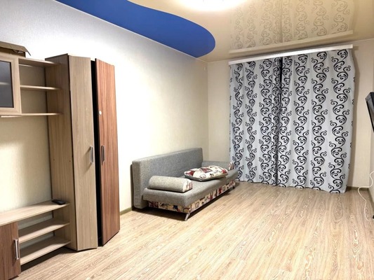 Продам двухкомнатную (2-комн.) квартиру, Камская ул, 29а, Симферополь г