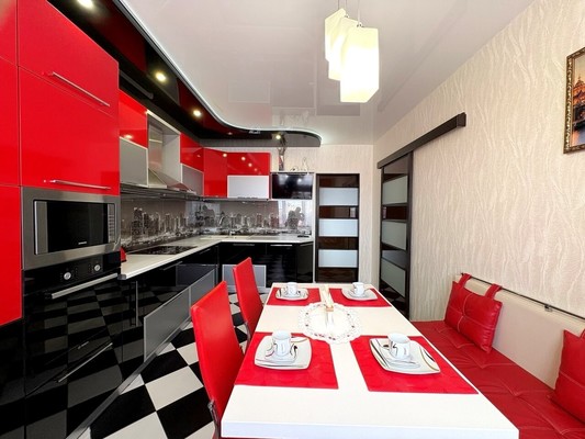 Продам трехкомнатную (3-комн.) квартиру, Красная ул, 19, Пенза г