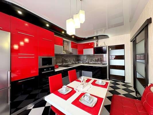Продам трехкомнатную (3-комн.) квартиру, Красная ул, 19, Пенза г