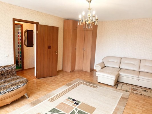 Продам однокомнатную (1-комн.) квартиру, Генерала Челнокова ул, 34, Калининград г