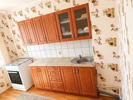 Продам однокомнатную (1-комн.) квартиру, Генерала Челнокова ул, 34, Калининград г