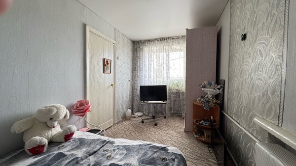 Продам двухкомнатную (2-комн.) квартиру, 8 Июля ул, 33, Миасс г
