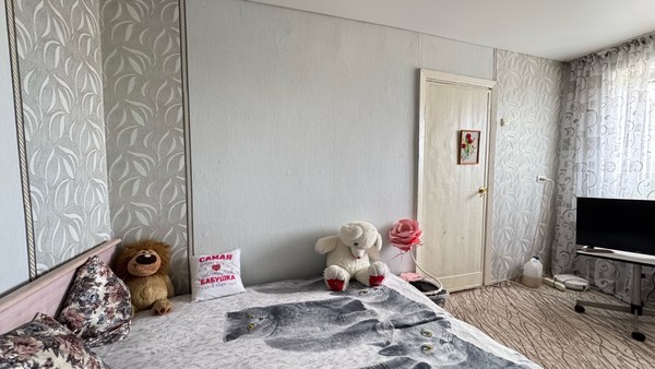 Продам двухкомнатную (2-комн.) квартиру, 8 Июля ул, 33, Миасс г