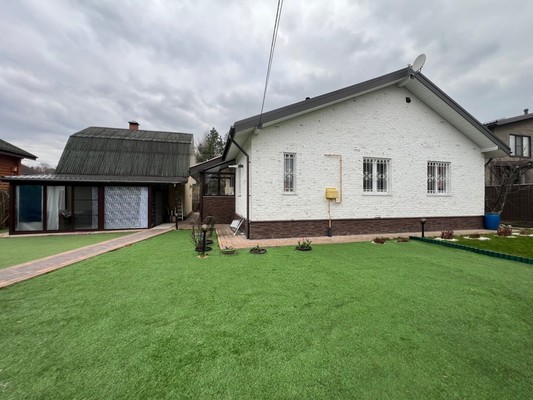 Продам дом, Новомосковская ул, 113Ак118, Москва г, 0 км от города