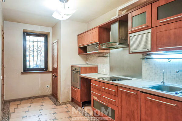 Продам однокомнатную (1-комн.) квартиру, Комсомольская ул, 10, Назия п. ж/д ст.