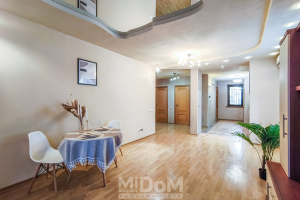 Продам однокомнатную (1-комн.) квартиру, Комсомольская ул, 10, Назия п. ж/д ст.