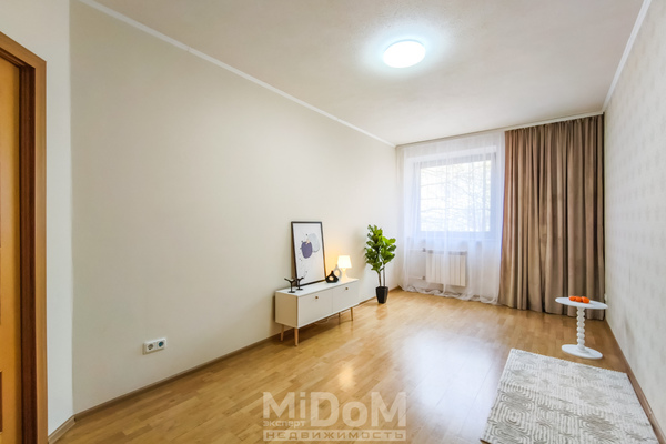 Продам однокомнатную (1-комн.) квартиру, Комсомольская ул, 10, Назия п. ж/д ст.