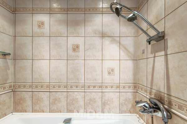 Продам однокомнатную (1-комн.) квартиру, Комсомольская ул, 10, Назия п. ж/д ст.