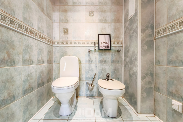 Продам однокомнатную (1-комн.) квартиру, Комсомольская ул, 10, Назия п. ж/д ст.