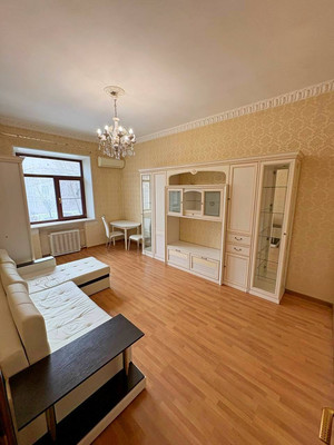 Продам двухкомнатную (2-комн.) квартиру, Дмитровка Б. ул, 5, Москва г