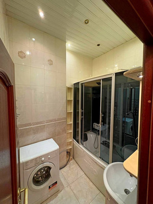 Продам двухкомнатную (2-комн.) квартиру, Дмитровка Б. ул, 5, Москва г