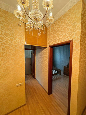 Продам двухкомнатную (2-комн.) квартиру, Дмитровка Б. ул, 5, Москва г