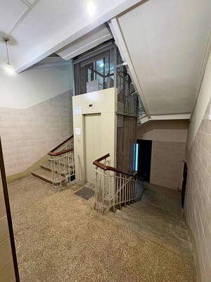 Продам двухкомнатную (2-комн.) квартиру, Дмитровка Б. ул, 5, Москва г