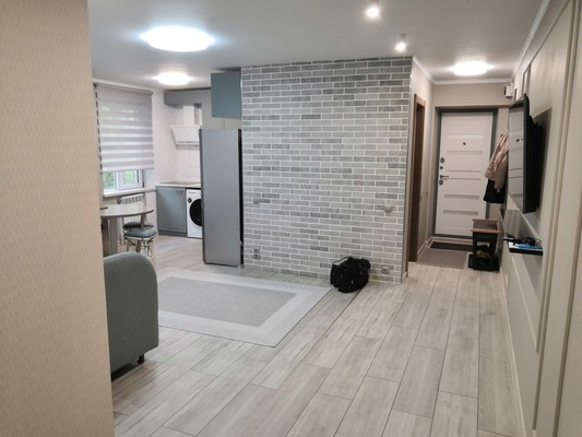 Продам трехкомнатную (3-комн.) квартиру, Леднева ул, 2, Новороссийск г