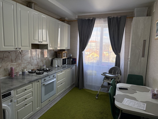 Продам двухкомнатную (2-комн.) квартиру, Чекистов ул, 22, Симферополь г