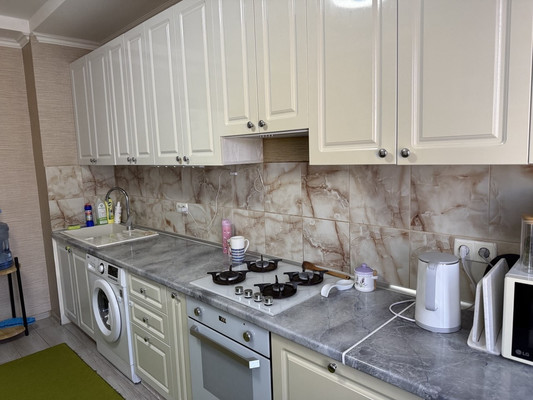 Продам двухкомнатную (2-комн.) квартиру, Чекистов ул, 22, Симферополь г