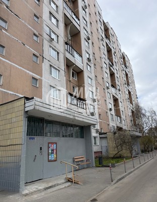 Продам двухкомнатную (2-комн.) квартиру, Совхозная ул, 19, Москва г