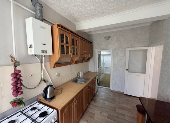 Продам однокомнатную (1-комн.) квартиру, Студенческая ул, 5, Симферополь г