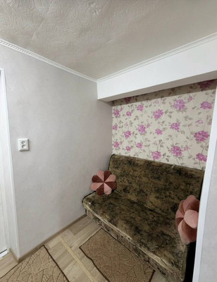 Продам однокомнатную (1-комн.) квартиру, Студенческая ул, 5, Симферополь г